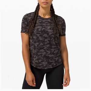 Lululemon Short sleeve shirt